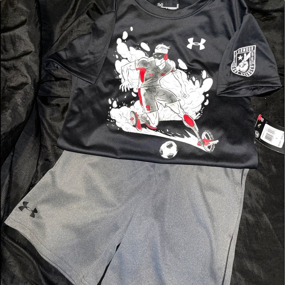 Size 6 UA short set